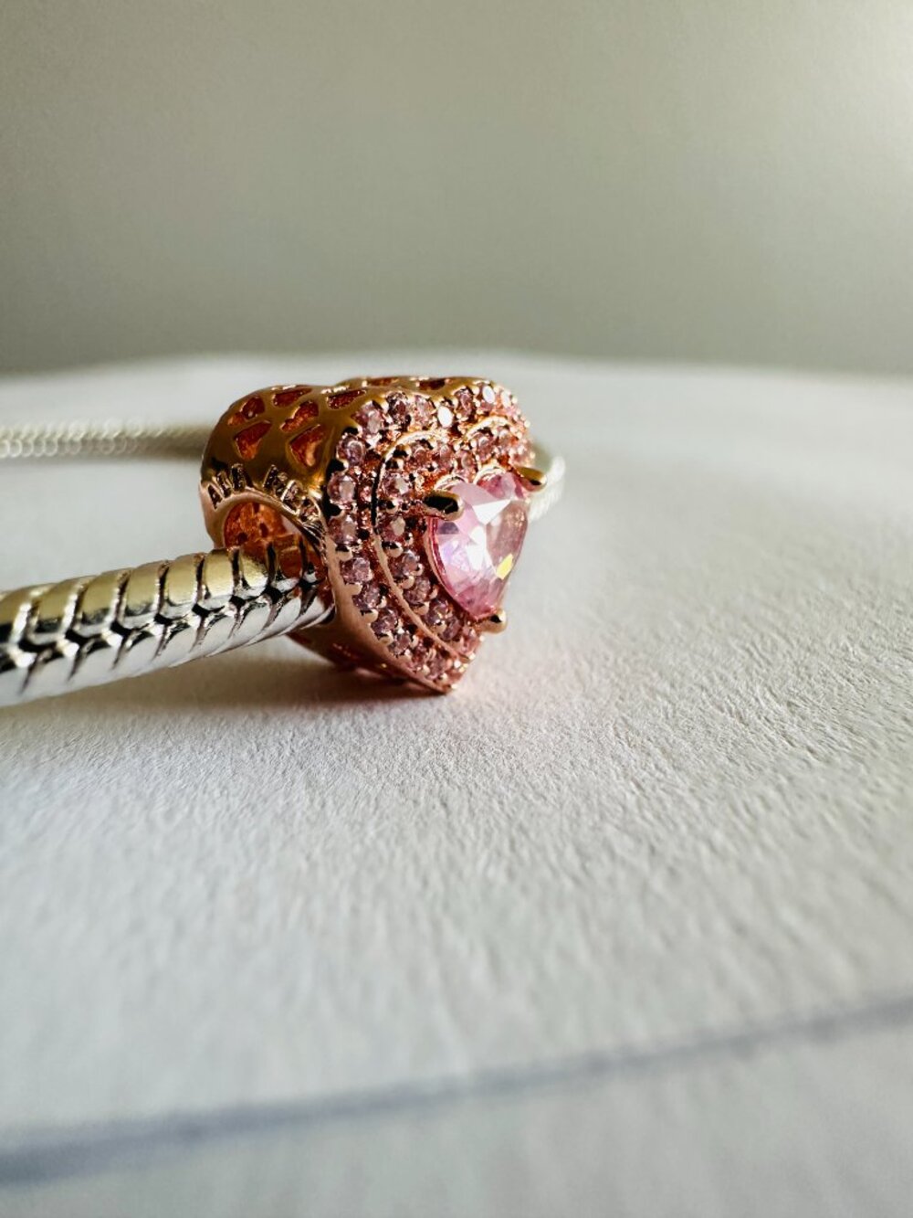 NEW Authentic Pandora Sparkling Levelled Heart Charm Rose Gold 789218C01 - Picture 3 of 5